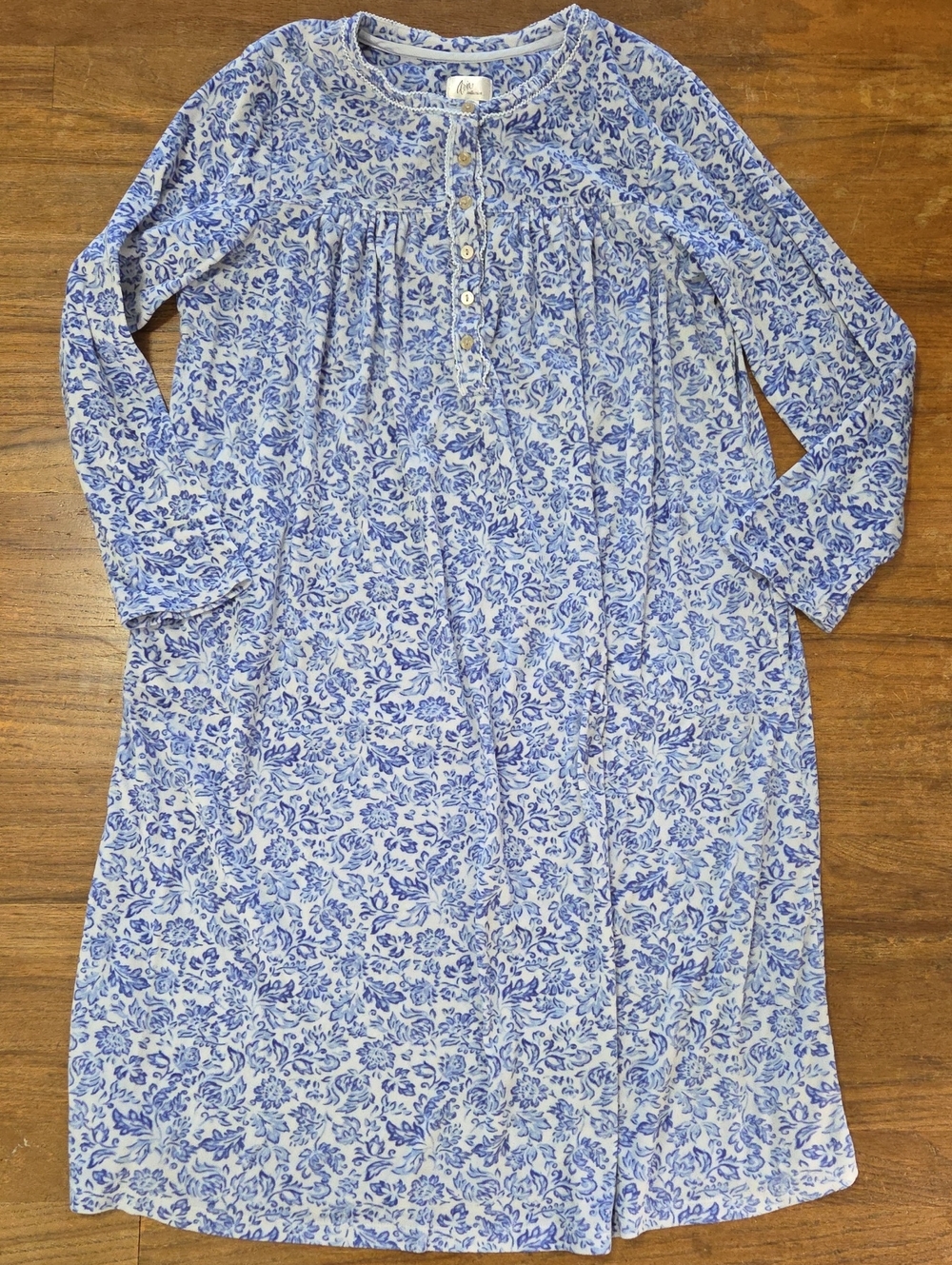 Aria Collection Floral Nightgown